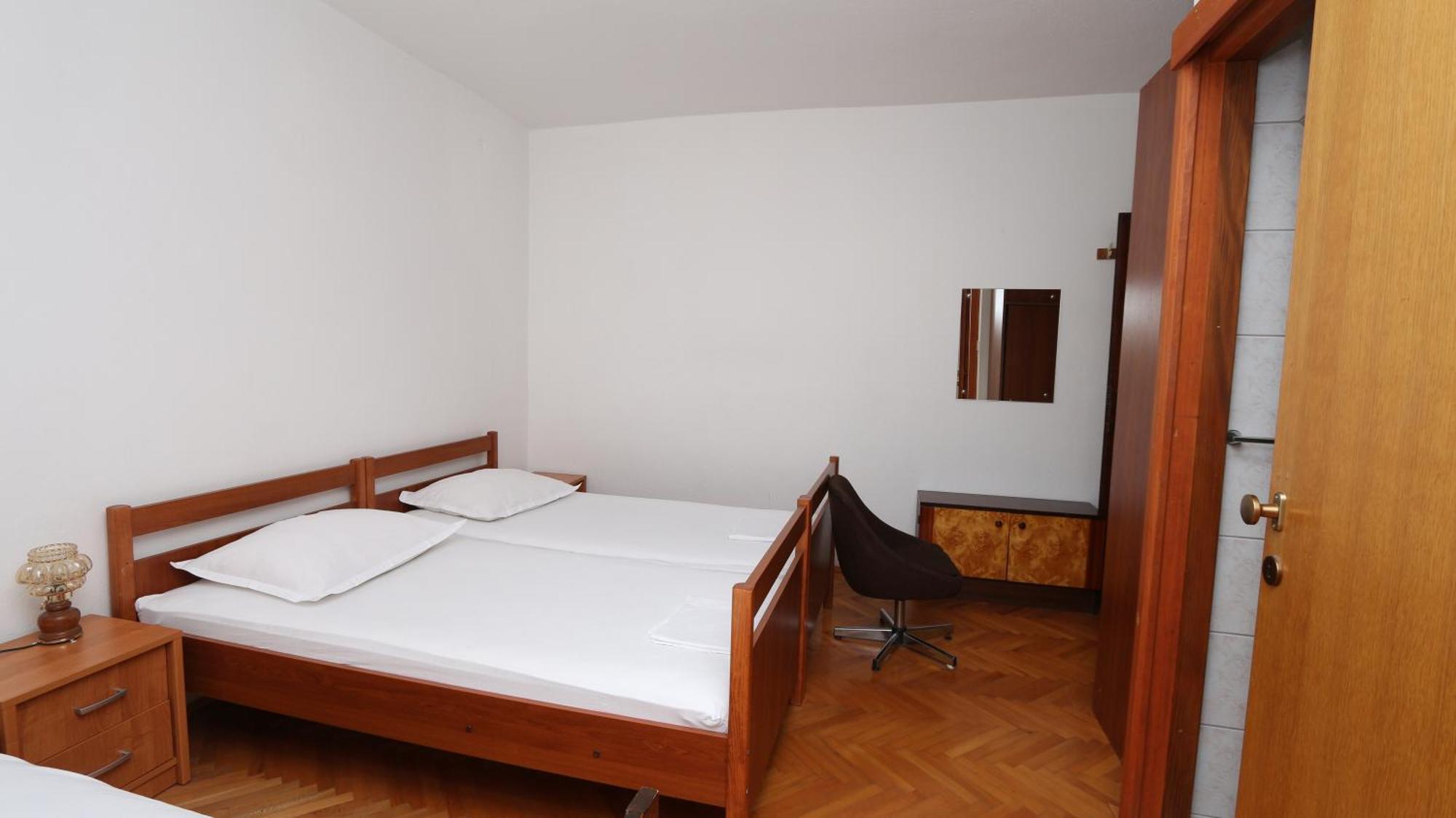Dinka Guesthouse Макарска Экстерьер фото