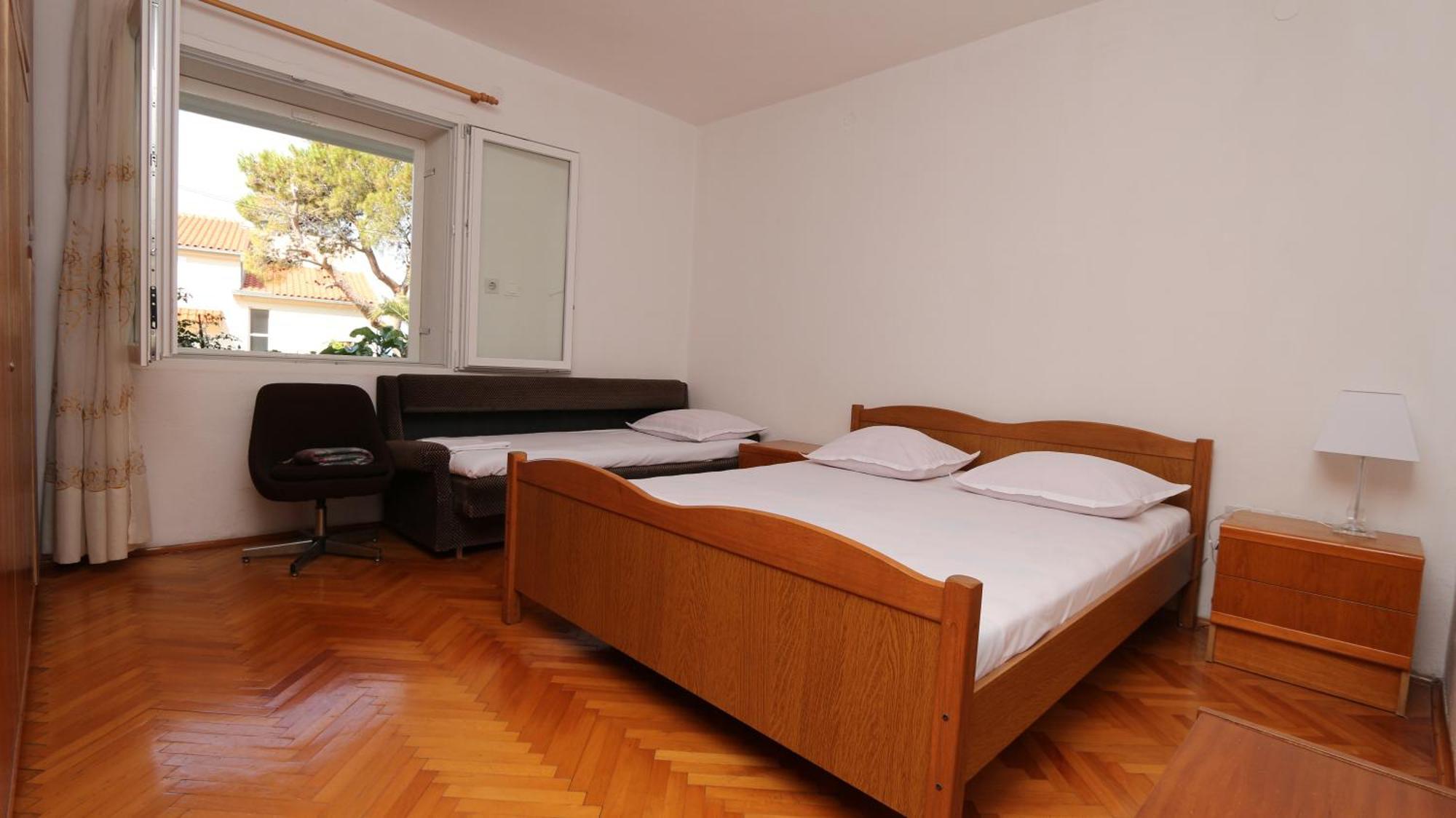 Dinka Guesthouse Макарска Экстерьер фото