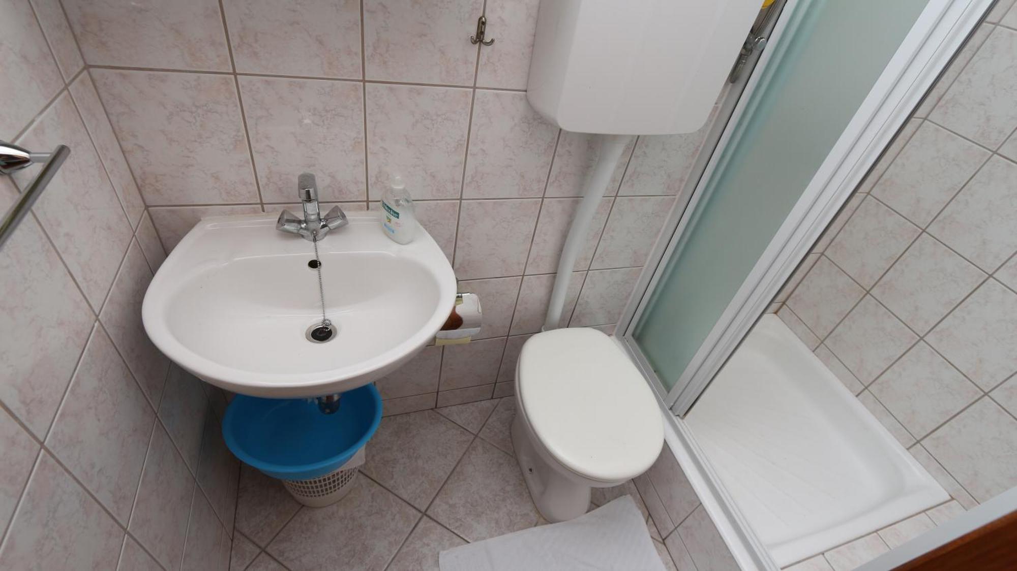 Dinka Guesthouse Макарска Экстерьер фото